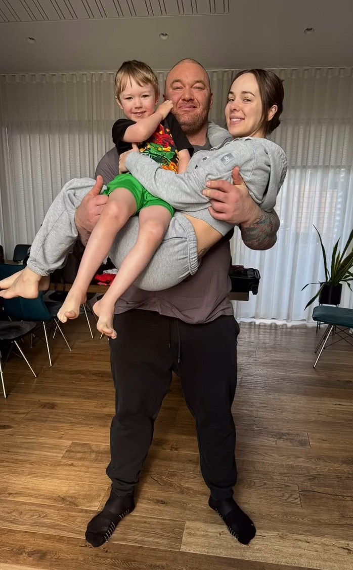 很多人一直, 克里冈爵士, 举起 很多人一直, 克里冈爵士, 举起