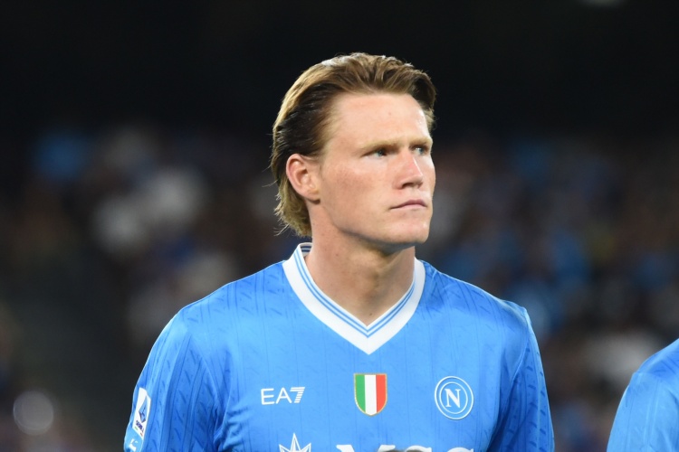 不能被太多, 我们必须保, 赛紧随其后 不能被太多, 我们必须保, 赛紧随其后